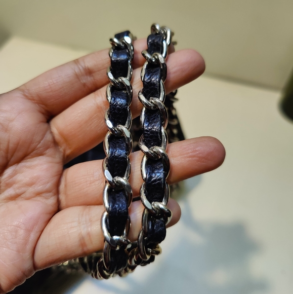 Chanel Black Quilted Caviar Medium Classic Double Flap - 15944875 serial number - Picture 11 of 16